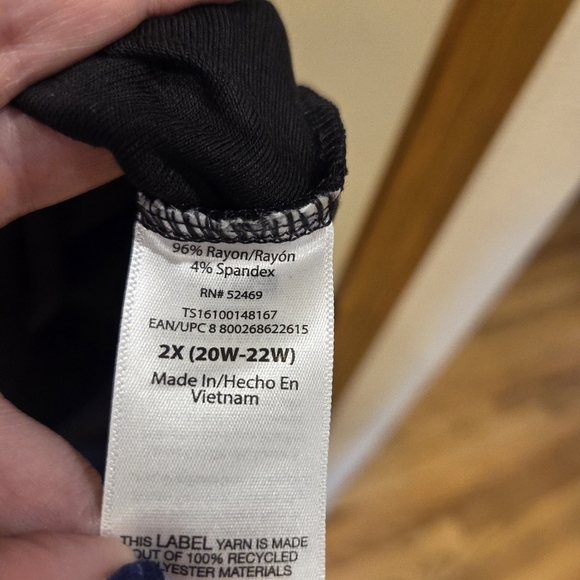 ‼️3/$30‼️Black Ribbed V-Neck Tunic Tee Shirt Women's 2X Plus Size New - Picture 7 of 8